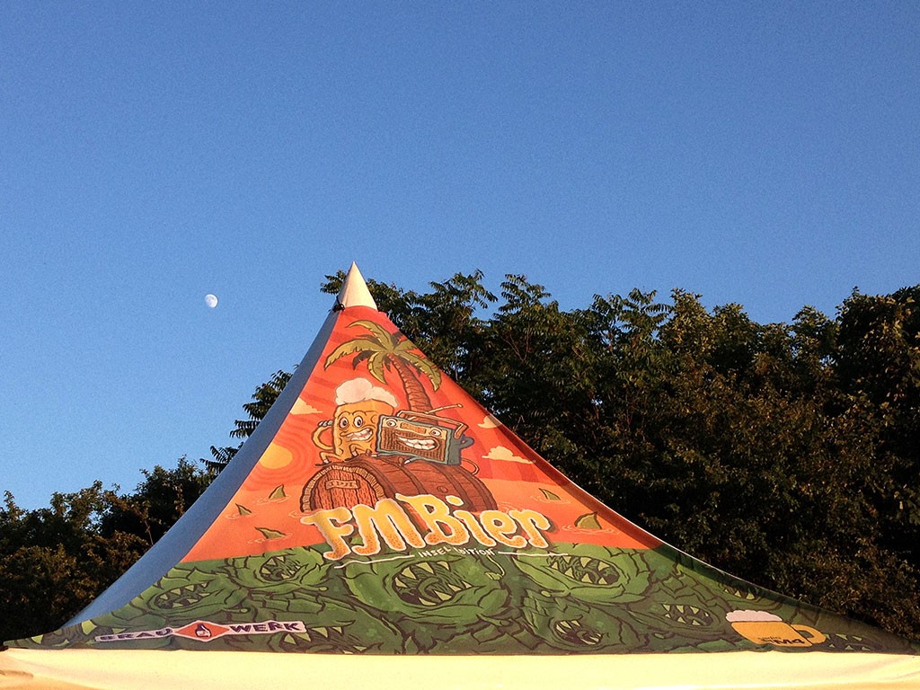 Michael Hacker FMBier craft beer tent at Donauinselfest 2015